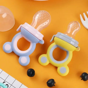 Silicone Baby Feeder - Fresh Food Nibbler for Infants - Bear Shape - Fruit Feeding - Safe Supplies